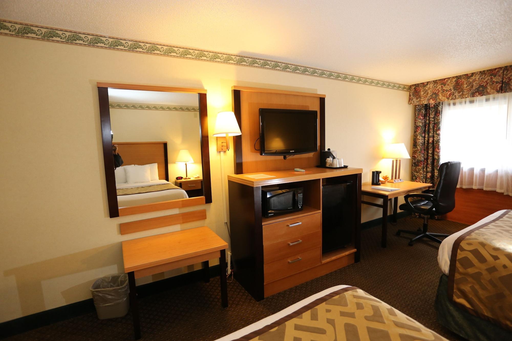 Magnuson Grand Columbus North Hotel Bagian luar foto